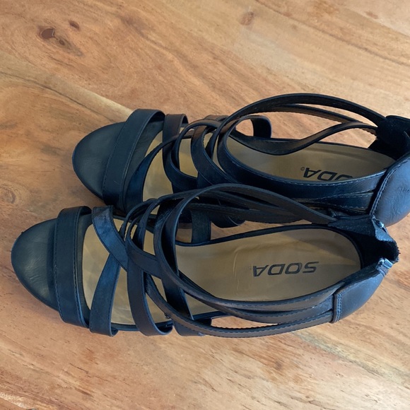 High heels  platforms 👠 - Picture 4 of 5